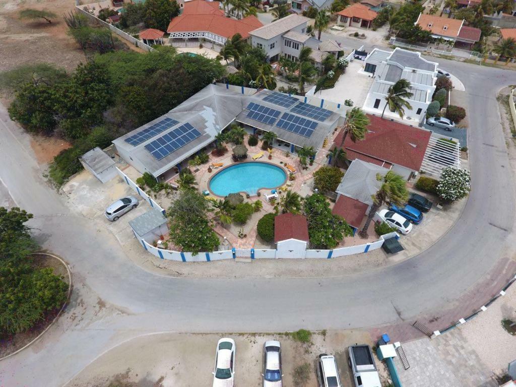 Hacienda Wayaca Apartments Oranjestad Exterior photo