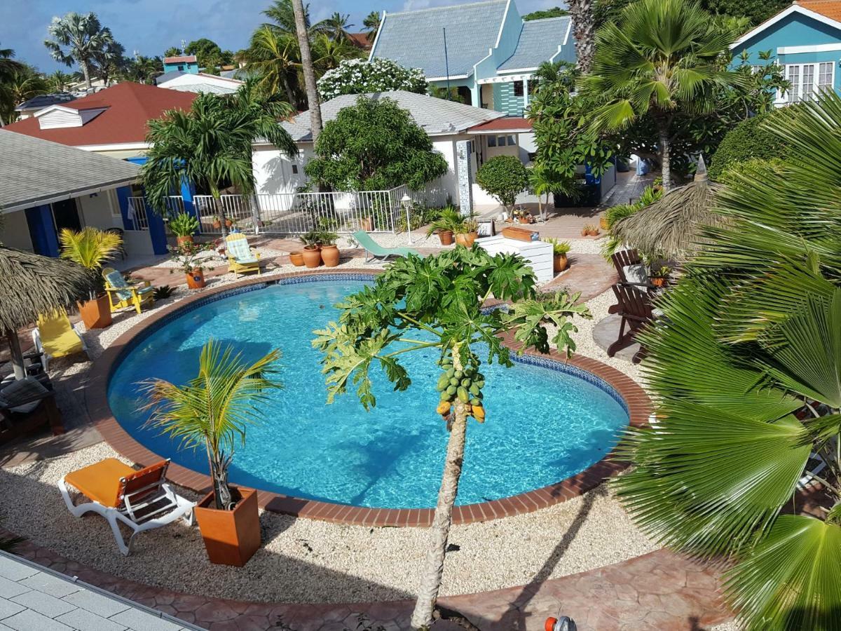 Hacienda Wayaca Apartments Oranjestad Exterior photo